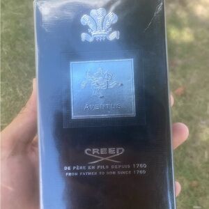 Creed Aventus in Elegant